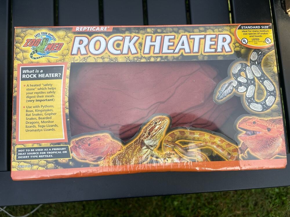 Zoo Med ReptiCare Rock Heater UL Listed Standard Medium Size - NEW